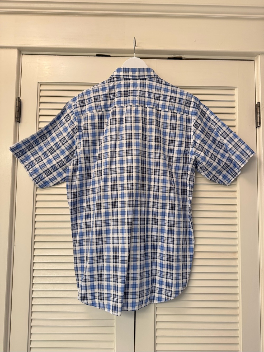 Men’s Bugatchi Blue and White Plaid Short-Sleeve Button-Front Shirt - Picture 2 of 4